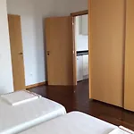 Escola Da Bica * Arco da Calheta