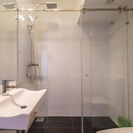 Semesterbostad Escola Da Bica *