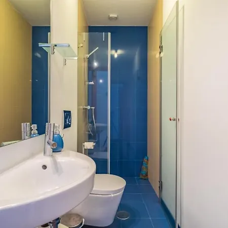 Escola Da Bica Arco da Calheta (Madeira)