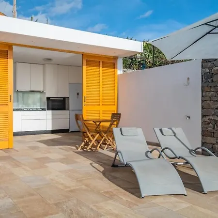 Escola Da Bica Holiday home *