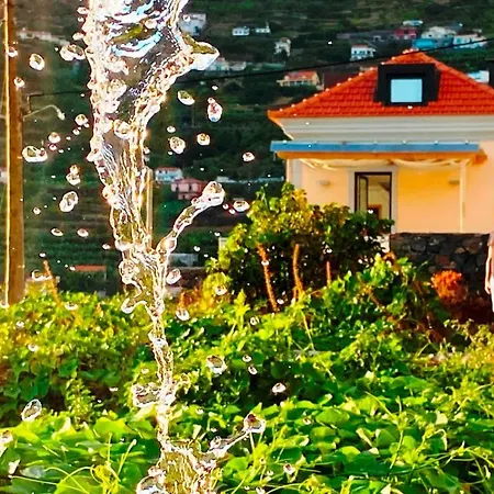 Escola Da Bica * Arco da Calheta (Madeira)