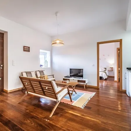 Semesterbostad Escola Da Bica Arco da Calheta (Madeira)