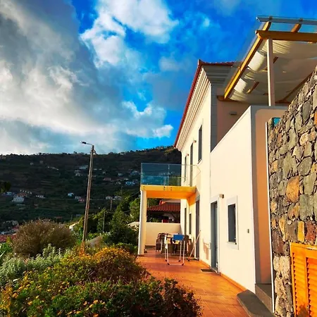 Semesterbostad Escola Da Bica Arco da Calheta (Madeira)