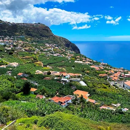 Escola Da Bica * Arco da Calheta (Madeira)