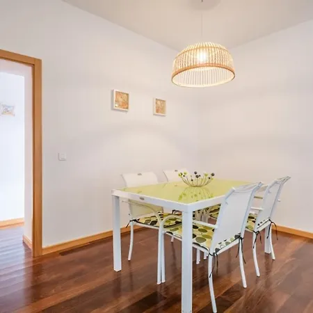 Dom wakacyjny Escola Da Bica *