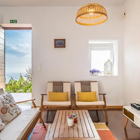 Escola Da Bica * Arco da Calheta (Madeira)