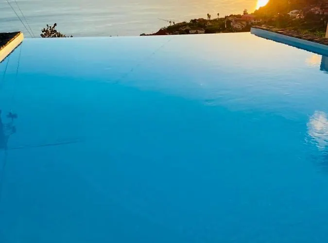 Escola Da Bica * Arco da Calheta (Madeira)