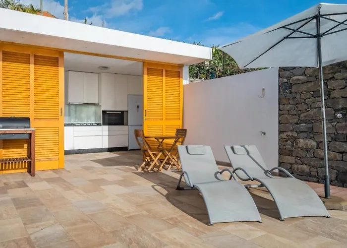 Escola Da Bica Tatil Evi *