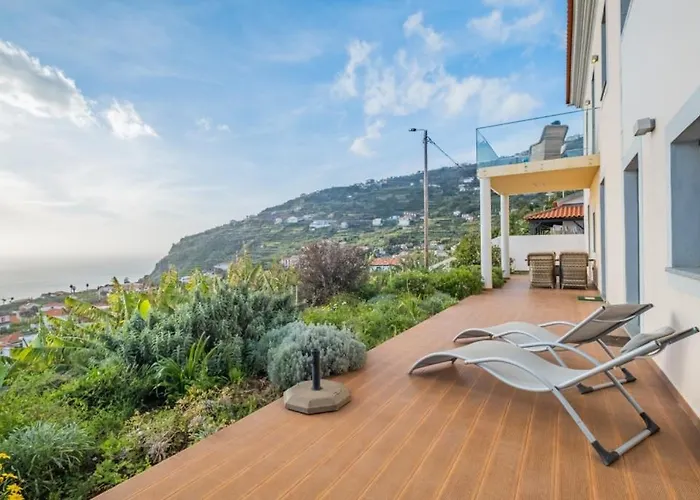 Escola Da Bica * Арку-да-Кальета