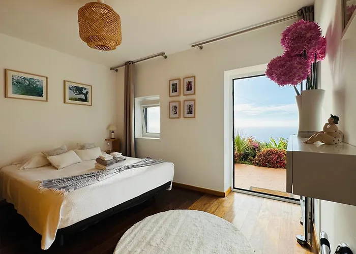 Escola Da Bica Tatil Evi *